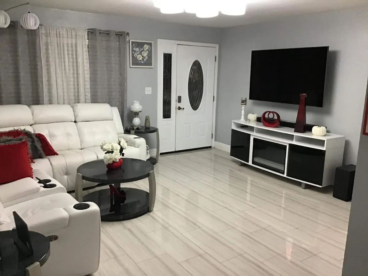 Mary'S Luxury House Βίλα Τάμπα